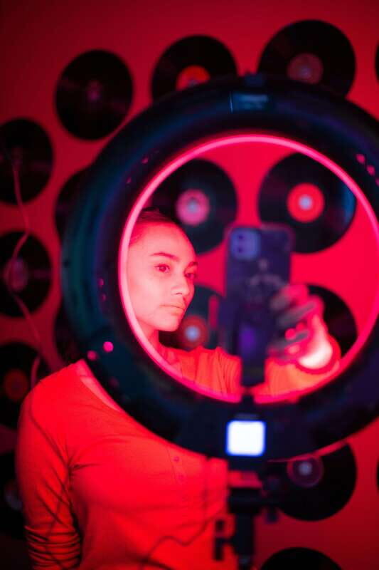 Niagara Falls: Ripley's Selfie Studios - Key Points