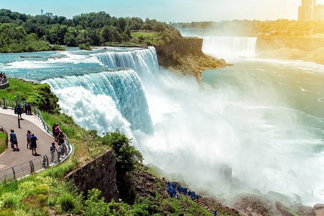 Niagara Falls, Toronto and Thousand Islands 3-Day Tour From NYC - Transportation and Accommodation
