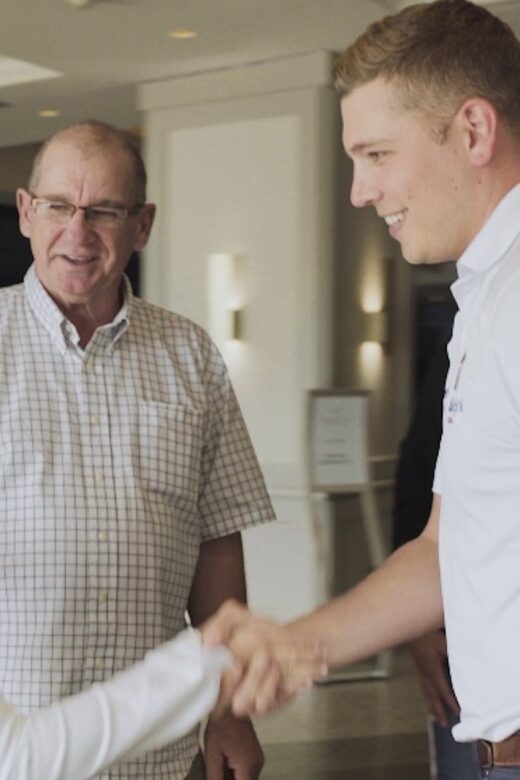 Niagara Falls Tour with Maid of the Mist & Cave of the Winds - End Point and Flexibility