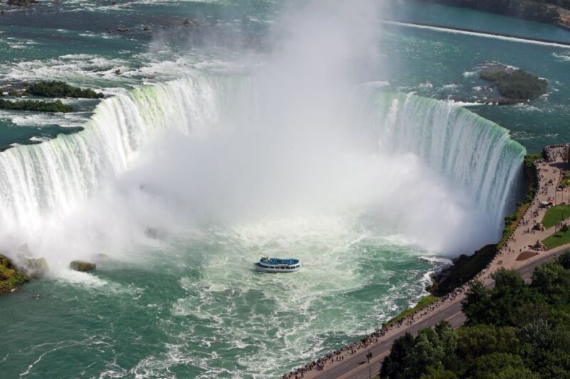 Niagara Falls USA: Day/Night Tour with Light Show & Boat - The Authenticity and Experience
