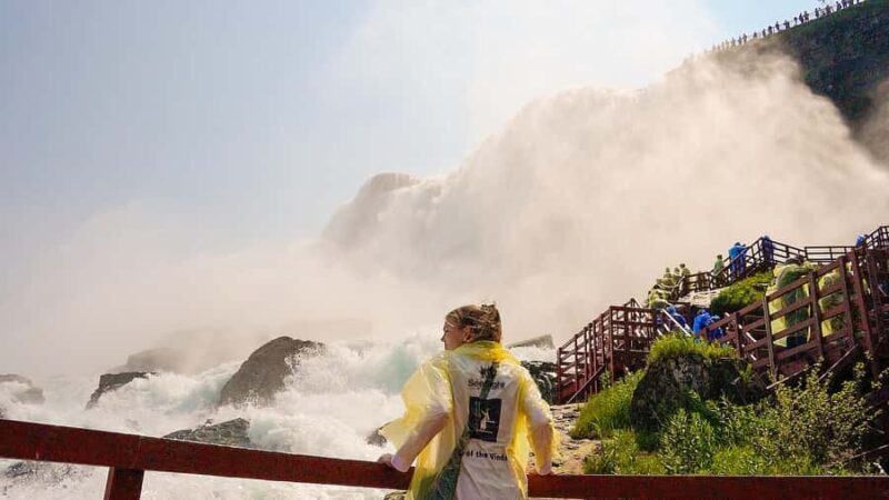 Niagara Falls USA Highlights Tour with Cave of the Winds - The Experience from the Traveler’s Perspective