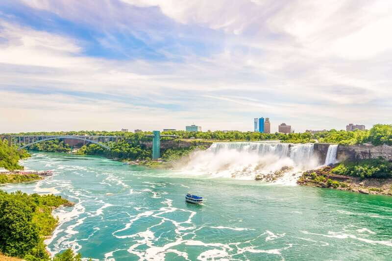 Niagara Falls, USA: Illumination Tour with Maid of the Mist - Authentic Traveler Insights