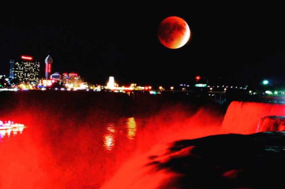 Niagara Falls, USA: Lights Show and Fireworks Tour by Bus - Tour Highlights