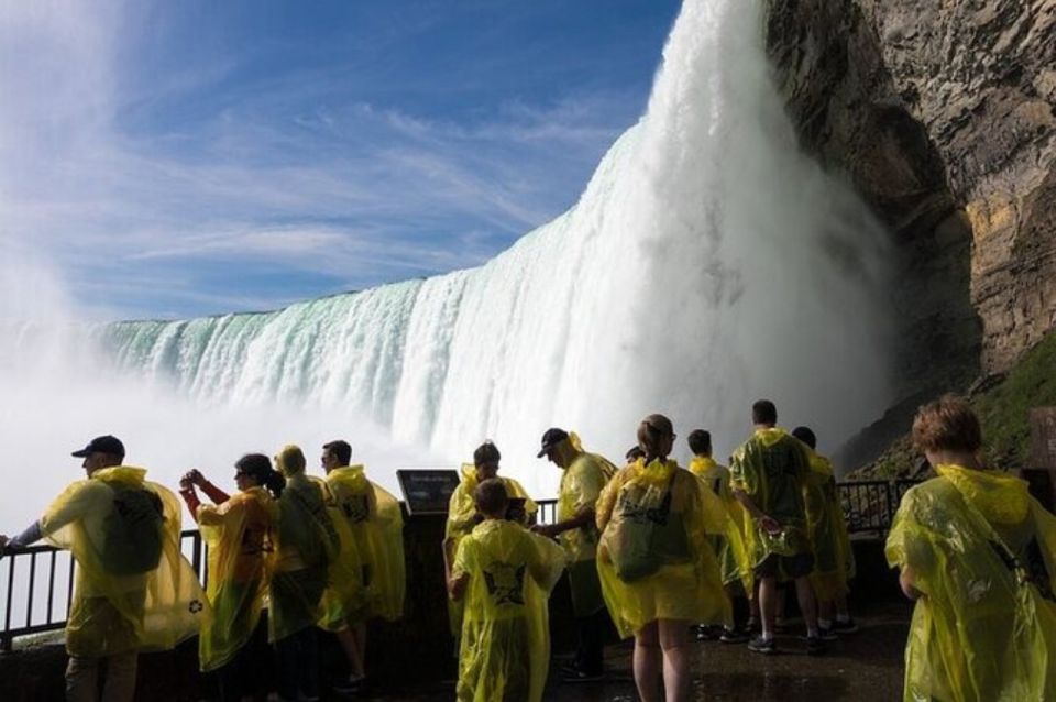 Niagara Falls: Walking Tour With Journey Behind the Falls - Water Thundering Down