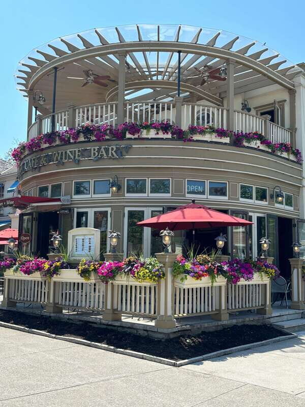 Niagara-on-the-Lake: Guided Walking Tour - Introducing the Experience