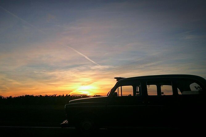 Niagara-on-the-Lake Private Wine and Dinner Tour in Private SUV - Key Points