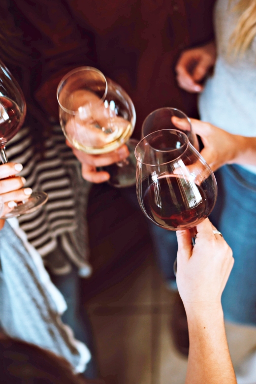 Niagara-On-The-Lake: Wine & Charcuterie Tour With Tastings - Key Points