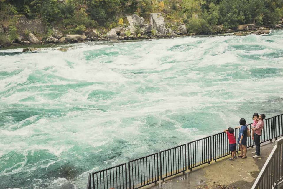Niagara, Usa: Falls Tour & Maid of the Mist With Transport - Logistics