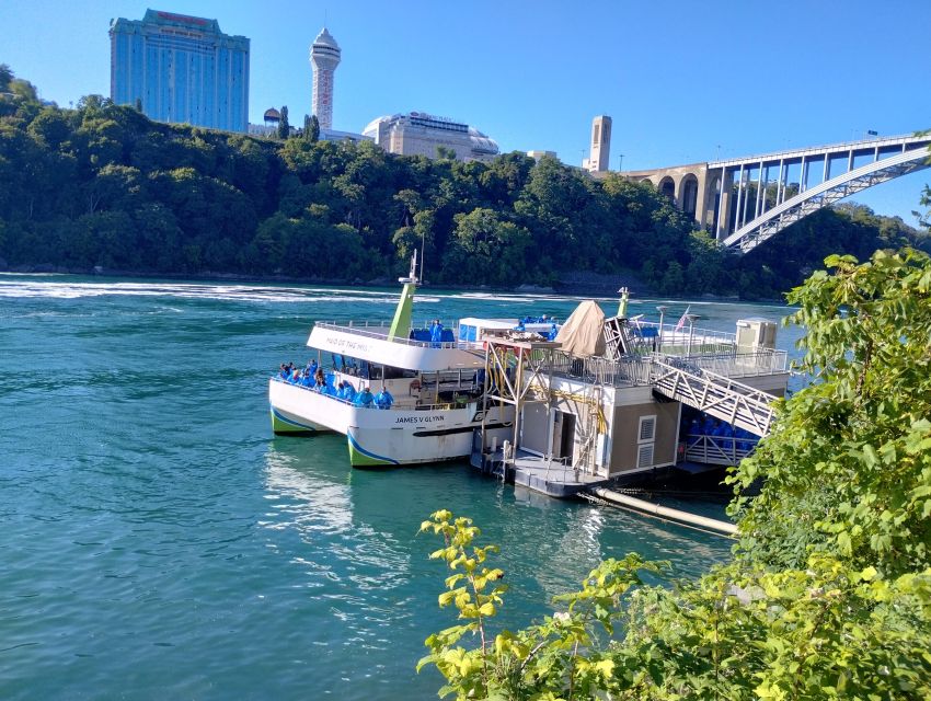 Niagara, Usa: Guided Tour With Boat, Cave of Winds, & Trolly - Key Points