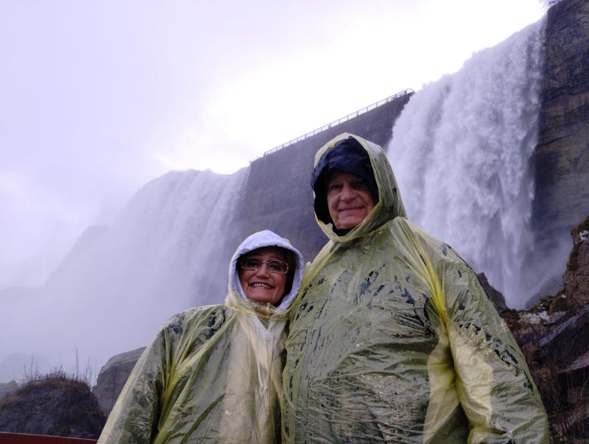 Niagara, Usa: Guided Tour With Boat, Cave of Winds, & Trolly - Historical and Folkloric Insights