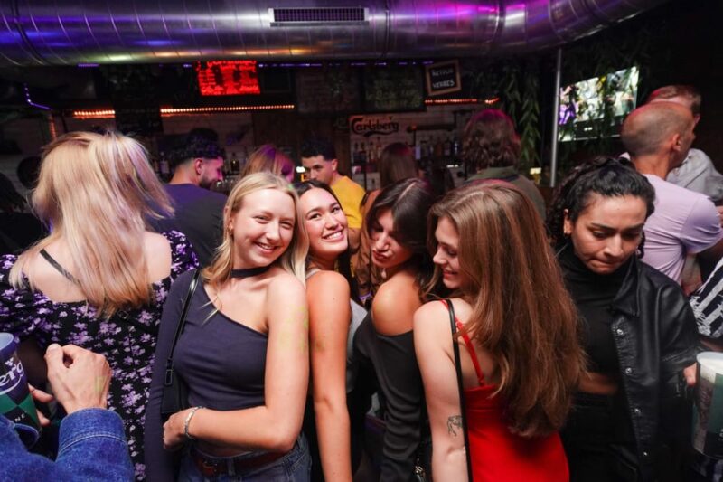 Nice :Pub Crawl With 6 Free Shots and VIP Bars&Club Access - Guided Tour Features