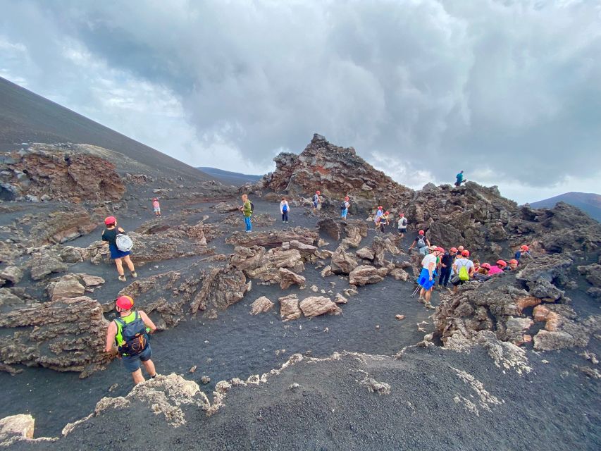 Nicolosi: Excursion to the Etna Craters at 3000 Meters. - Experience and Highlights