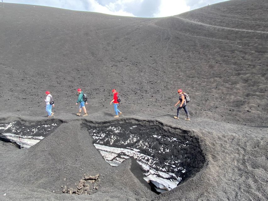 Nicolosi: Excursion to the Etna Craters at 3000 Meters. - Meeting Point and Itinerary