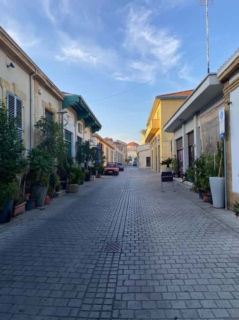 Nicosia: Bike Ride with a Street Art Tour - Key Points