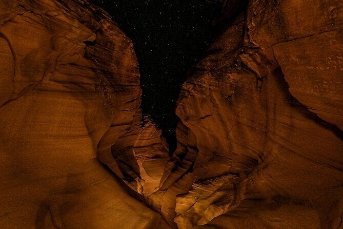 Night Photography Tour in Upper Antelope Canyon - An In-Depth Look at the Night Photography Tour in Upper Antelope Canyon