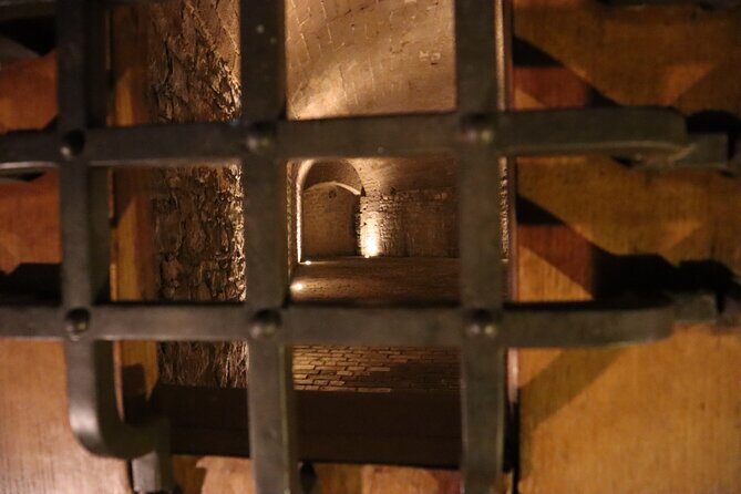 Night Tour Dark Secrets and Legends of Pamplona - FAQ