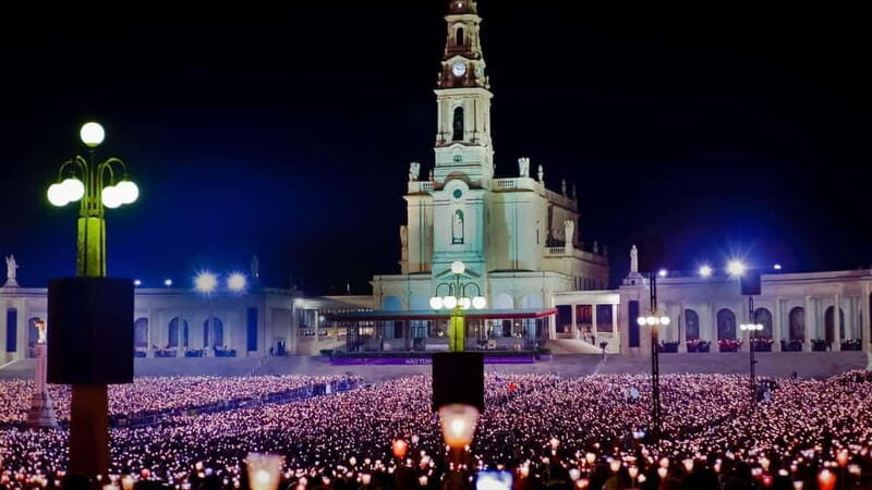 Night tour of Fatima Candlelight Procession - An In-Depth Look at the Fatima Night Candlelight Procession Tour