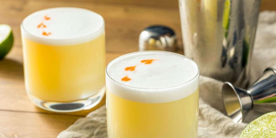 Night Tour Through the Streets of Cusco + Pisco for 3 Hours - Pisco Sour Experience