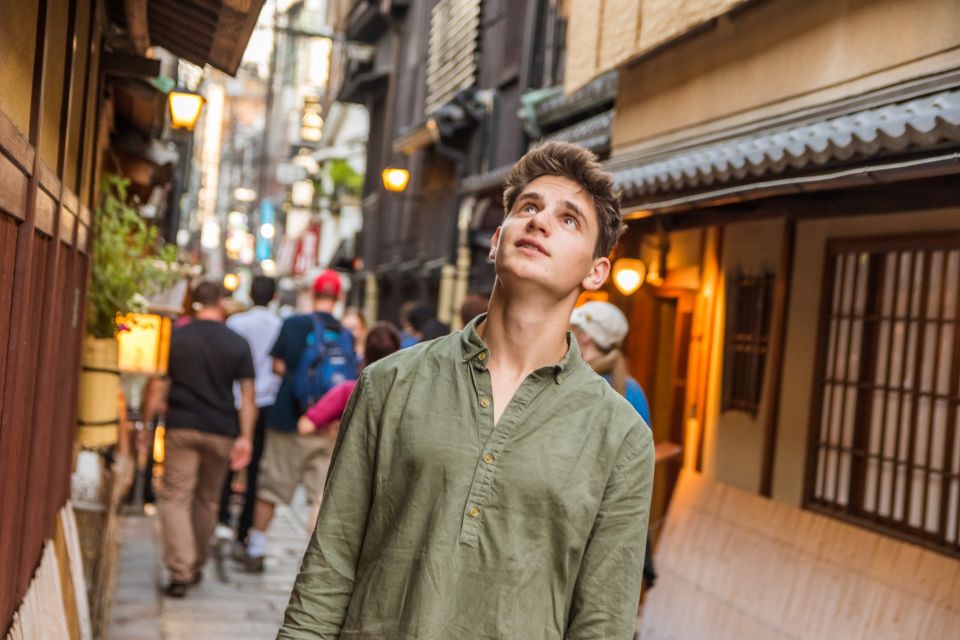 Night Walk in Gion: Kyotos Geisha District - Highlights of the Walking Tour