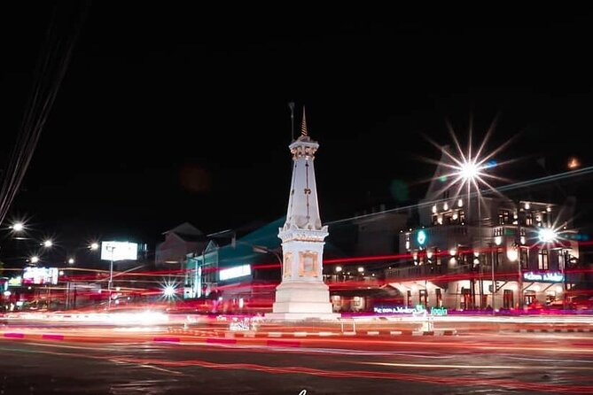 Night Walking Tour-Malioboro Street Food With Guide at Yogyakarta - Tips for a Great Tour