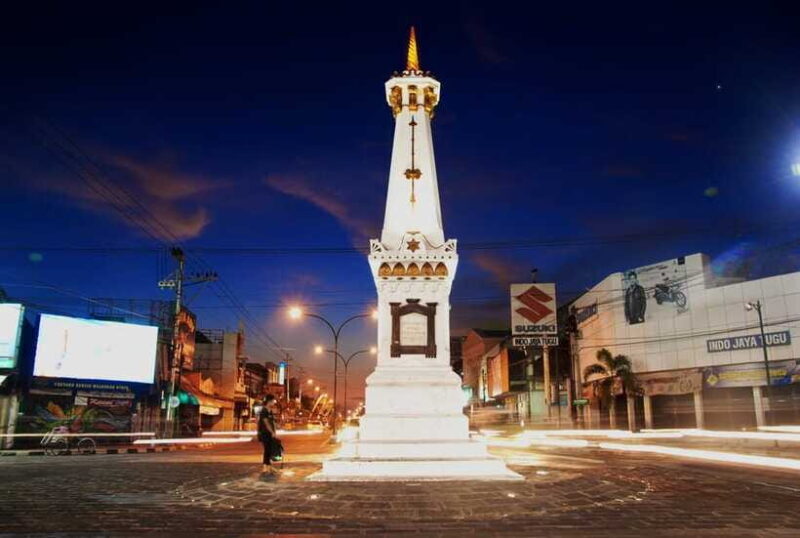 Night Walking Tour of Yogyakarta Cosmological Axis Landmark - The Itinerary in Detail