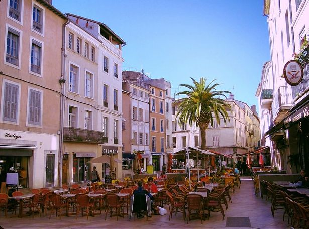 Nimes: Private Walking Tour of the Historical Center - Practical Considerations for the Tour