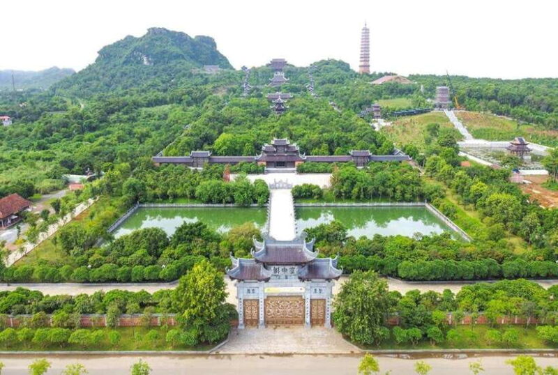 Ninh Binh 1-Day Tour Bai Dinh Trang an Mua Cave Small Group - Scenic Boat Cruise at Trang An