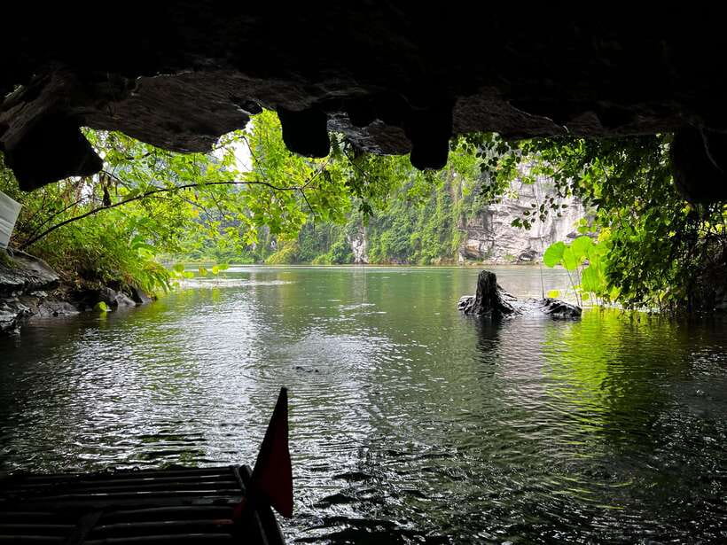Ninh Binh: Bai Dinh, Trang An, Mua Cave Day Tour From Ha Noi - Discovering Trang An Scenic Landscape Complex