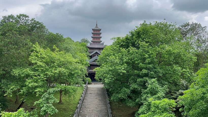 Ninh Bình Group Tour: Bai Dinh Pagoda, Trang An, Mua Cave - Key Points