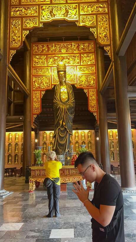 Ninh Bình Group Tour: Bai Dinh Pagoda, Trang An, Mua Cave - Exploring the Trang An Scenic Landscape