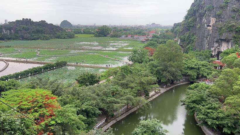 Ninh Binh: Hoa Lu, Tam Coc, Mua Cave Group Tour From Hanoi - Frequently Asked Questions