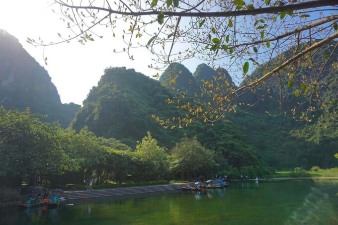 Ninh Binh: Hoa Lu- Trang An- Mua Cave Small Group Daily Tour - Discovering Trang An Scenic Landscape