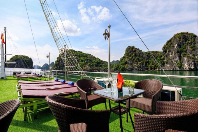 Ninh Binh: Lan Ha Bay Cozy Cruises- Bike Tour, Kayak, Meals - Essential Packing List