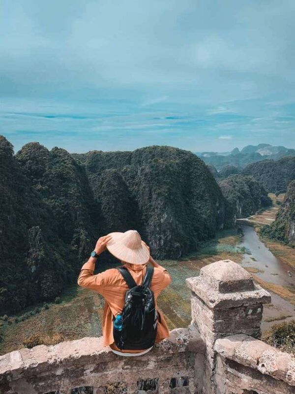 Ninh Binh Luxury: Bai Dinh, TrangAn, Mua Cave, Limousine Bus - Itinerary Highlights