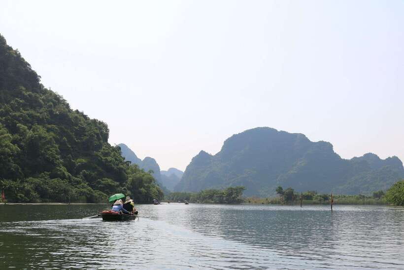 Ninh Binh Luxury Tour: Hoa Lu, Mua Hike, Tam Coc Boat - Key Points