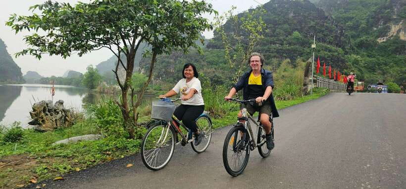 Ninh Binh Must-visit: Hoa Lu-Trang An-Mua Caves - Pickup Information