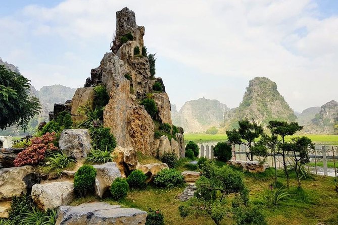 Ninh Binh One Day Tour To Visit Hoa Lu - Trang An - Mua Cave - Scenic Views From Mua Cave