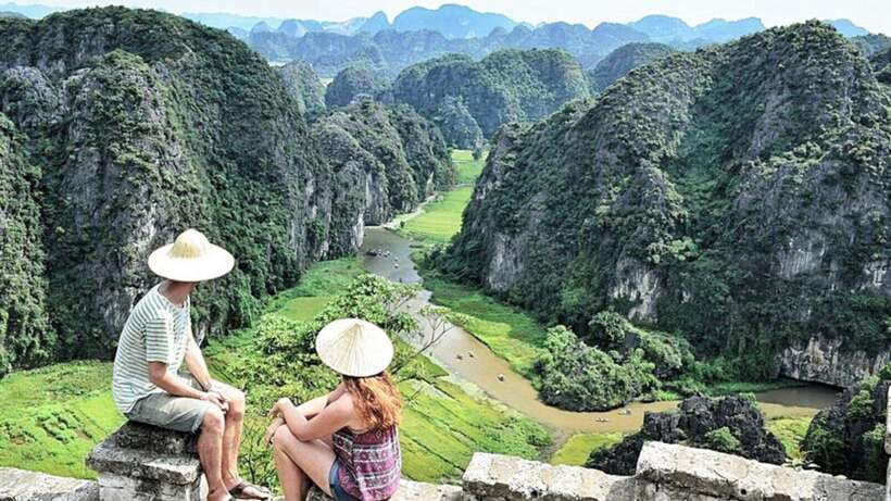 Ninh Binh Sunset Tour & Hoa Lu Ancient Town Visit - What to Expect on the Tour