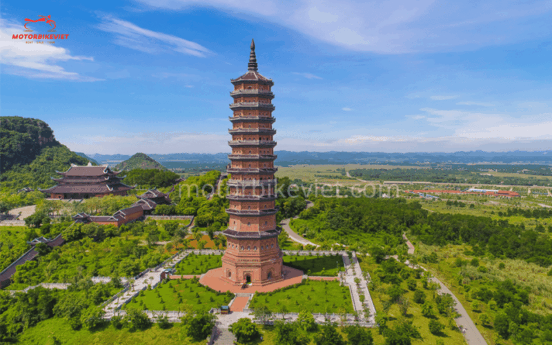 Ninh Binh Tour: Hoa Lu - Trang an 1 Day - Midday Experience