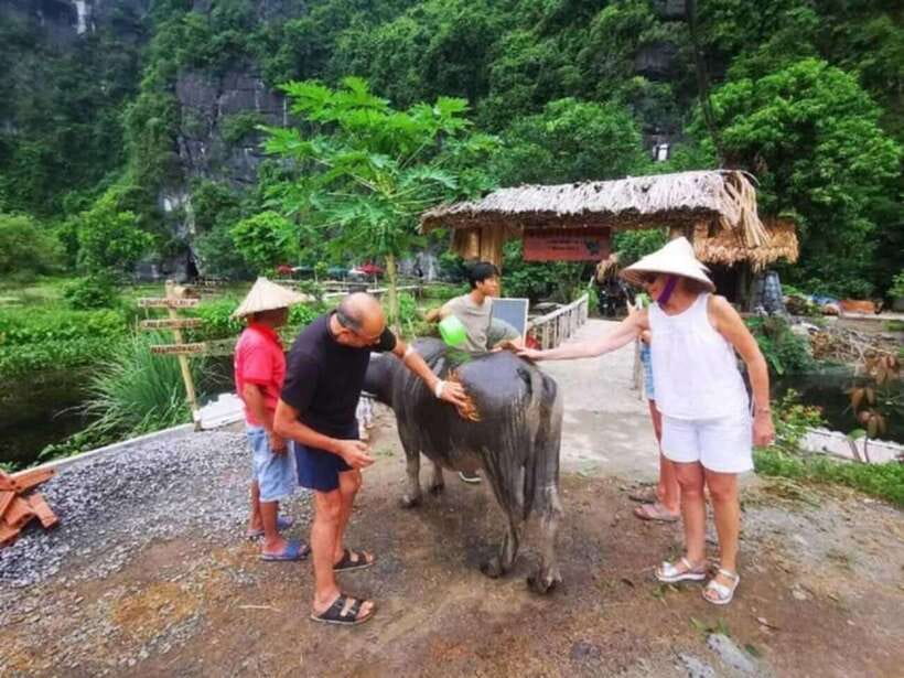 Ninh Binh:Motorbike Tour Countryside Visit and Cooking Class - Delicious Vietnamese Cooking Class