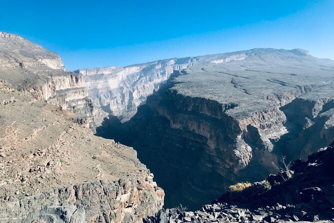 Nizwa and Jebal Shams Grand Canyon - Hiking and Mountain Biking