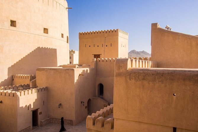 Nizwa , Bahla and Jabrin Fort (Tours and Sightseeing) - Pickup Details and Confirmation