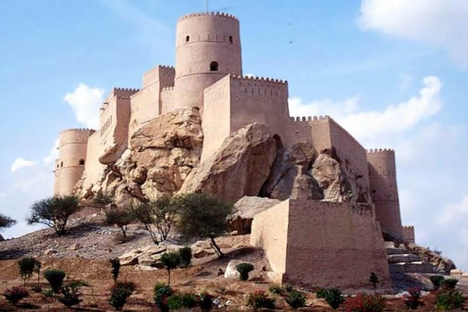 Nizwa Bahla & Jabrin Fort(Muscat Tours) as Private and Custom Trip - Tour Highlights: Pottery Town of Bahla