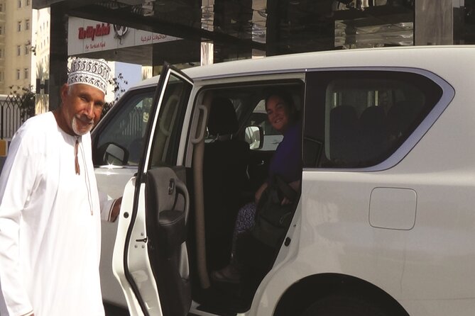 Nizwa Full Day Tour From Muscat With JABREEN Fort - Jabreen Fort Exploration