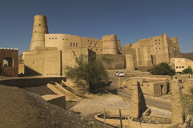Nizwa Full Day Tour From Muscat With JABREEN Fort - Nizwa Souk Experience