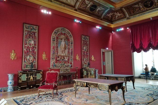 No-Crowds Louvre by Night Private Guided Tour in Paris - Booking Information and Policies