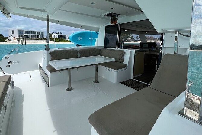 Noah's Ark Beach Club Tour Catamaran 44 Big Ben - What’s the Experience Like?  