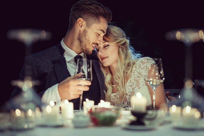 NON-BUS 2 couple / 4 person Traverse City Old Mission Wine Tour - Key Points