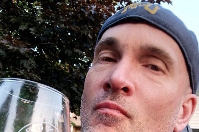 NON BUS Traverse City Fine Red Wine Tasting Tour - Practical Tips for Travelers