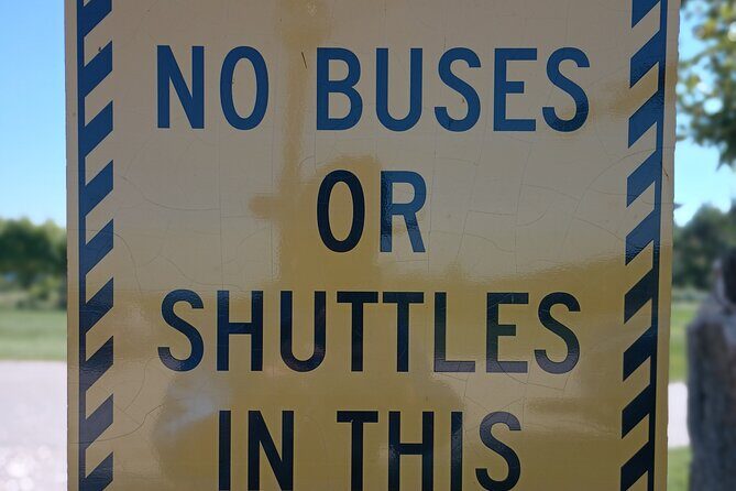 Non Bus Traverse City Leelanau Peninsula Sunset Wine Tour - Who Should Consider This Tour?